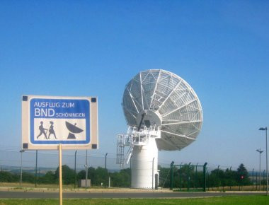 Βίντεο: Όργιο κατασκοπείας της γερμανικής υπηρεσίας BΝD στην Ελλάδα - Υποκλέπτουν τους πάντες: Ε.Δ., Σ.Α., Βουλή κλπ.